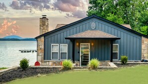 Exterior - Lakeside Cottage (Dandridge)