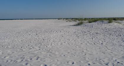 Style of the Isle within walking distance to the beach