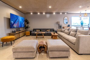 Executive lounge - Boutique El Rom - Hostel (El-Rum)