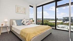 2 bedrooms, iron/ironing board, free WiFi, bed sheets - Ambrosia - East End Hillside Haven (Adelaide)