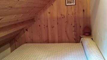 2 Schlafzimmer, Bügeleisen/Bügelbrett, kostenloses WLAN