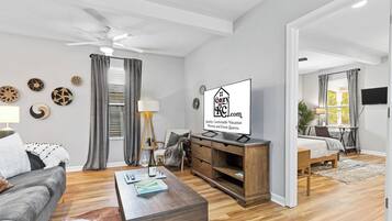 1 bedroom, desk, iron/ironing board, free WiFi