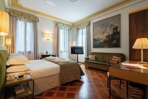 6 bedrooms, in-room safe, desk, iron/ironing board - Ca' del Glicine (Venezia)