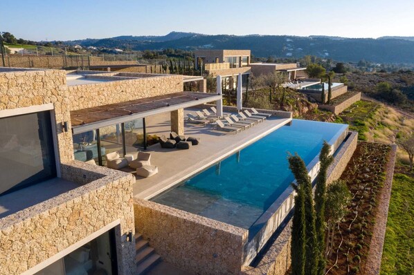 Piscina a l'aire lliure