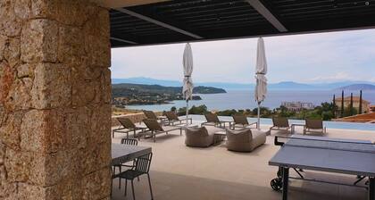 Newly constructed Luxurious Family Villa with Infinity Sunset & Tennis court!