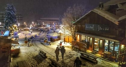 Authentic detached chalet on the Place d'Auron