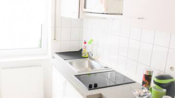 Dining tables, kitchen islands