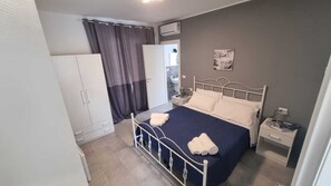 Habitación estándar, 1 cama matrimonial | Ropa de cama 