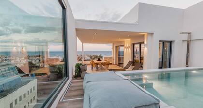 City Moments Penthouse