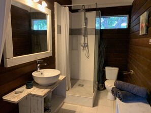 Een douche, een haardroger