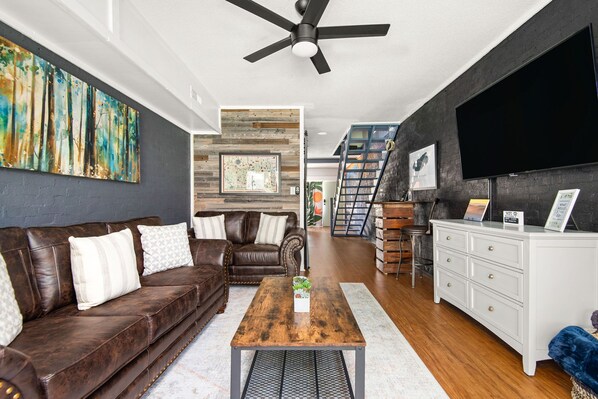 Smart TV, video games