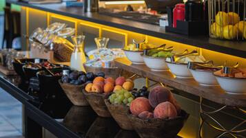 Desayuno buffet todos los días (con cargo)