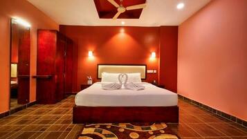 Frette Italian sheets, premium bedding, down duvets, in-room safe