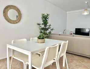 Dining - Sun II - City centre by HD PROPERTIES (Vilamoura)