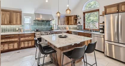 Charming Tudor Home- Private Hot Tub-Family Friendly