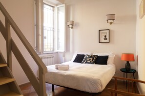 1 dormitorio, tabla de planchar con plancha, wifi gratis y ropa de cama