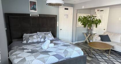 1 bedroom 1 bath private entrance