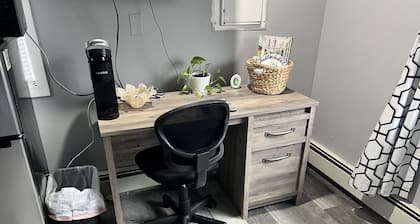 1 bedroom 1 bath private entrance