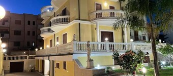 Nicole House