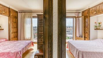 3 bedrooms, free WiFi, bed sheets