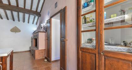 Apartment 'Il Borgo' in the Historical Centre with A/C