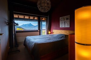 4 chambres, fer et planche à repasser, Wi-Fi gratuit, draps fournis