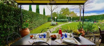Casa Rossella - ArcenoRentalsClub Romantic flat in Chianti Wifi Concierge Pool