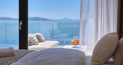 Villa Ultima with sea view, private pool&jacuzzi