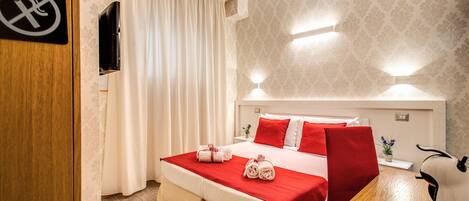 1 bedroom, desk, free WiFi