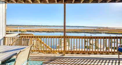 Piney Island Paradise | Waterfront + Sunrise Views + Kayaks + Assateague Lighthouse
