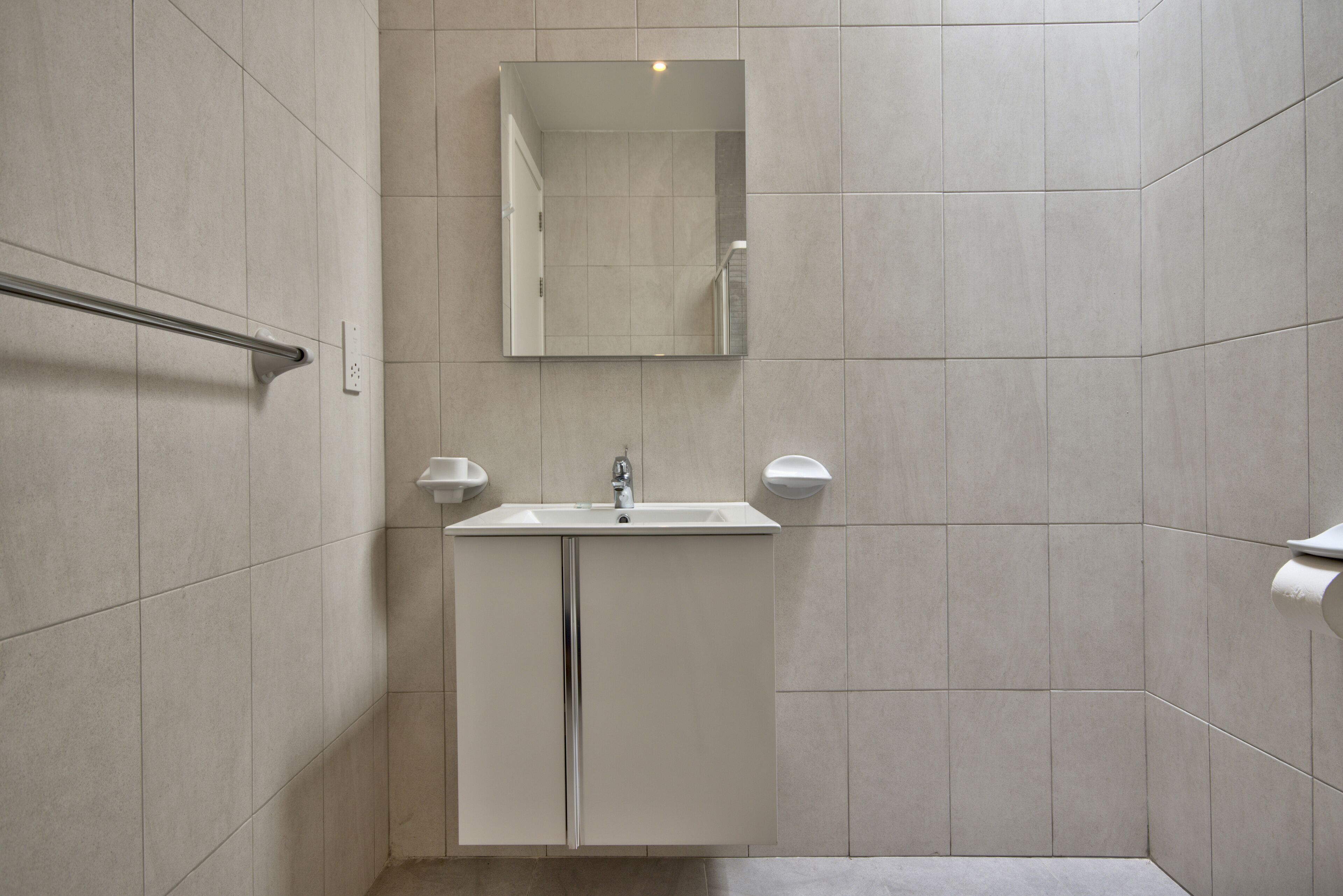 Deluxe Apartment, 2 Bedrooms | Bathroom