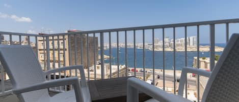 Deluxe Apartment, 2 Bedrooms | Terrace/patio