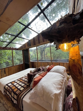 Wifi gratis y ropa de cama . Poas Volcano Observatory Lodge & Glamping