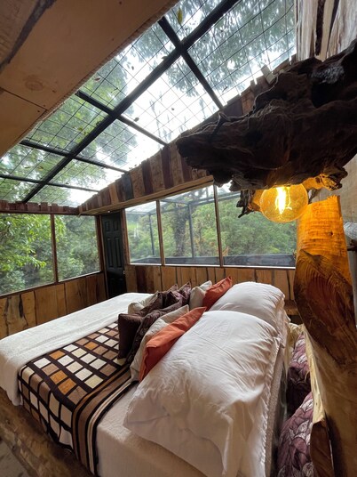 Poas Volcano Observatory Lodge & Glamping