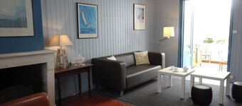 Typical, completely renovated Réthaise house