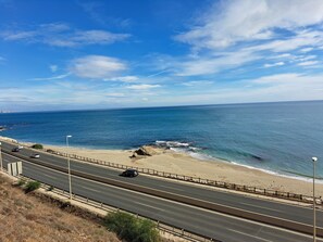 Sun-loungers, beach towels - Attic, large terrace. 2 Km. from Fuengirola. Wyndham Resorts Mijas-Costa area. (Mijas-Costa)