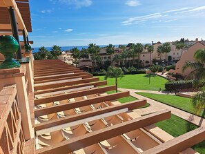 Property grounds - Attic, large terrace. 2 Km. from Fuengirola. Wyndham Resorts Mijas-Costa area. (Mijas-Costa)