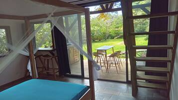 Superior Cabin | WiFi (free), individually decorated, individually furnished, bed sheets