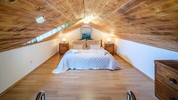 3 slaapkamers, een bureau, een strijkplank/strijkijzer, gratis wifi