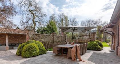 Luxurious Family Villa with Garden in Wingene