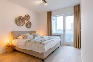 3 slaapkamers, reisbedje, wifi, beddengoed