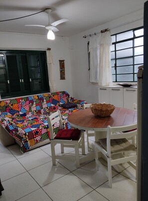 Interior - Art Corner 1 (Ubatuba)