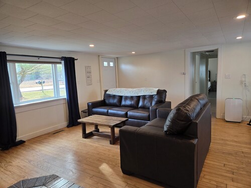 2 Bedroom Close to Town Home