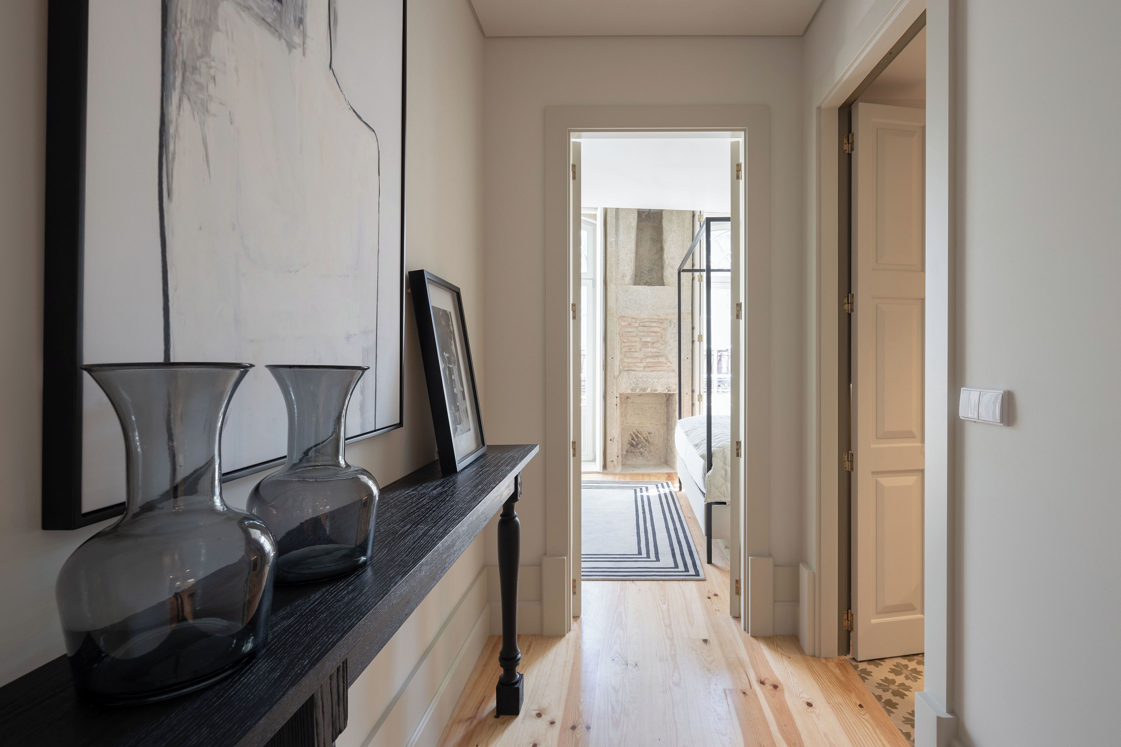 Apartamento 2 Dormitorios | 起居区 | 43-英寸智能电视 （配备数码频道）、电视