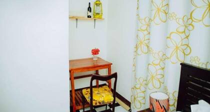 the city is 2 km from EMMY'S HIDE AWAY