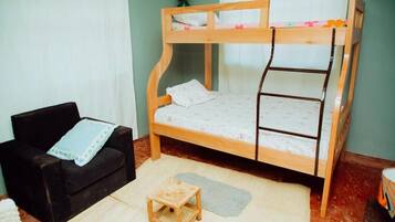 6 bedrooms, WiFi, wheelchair access