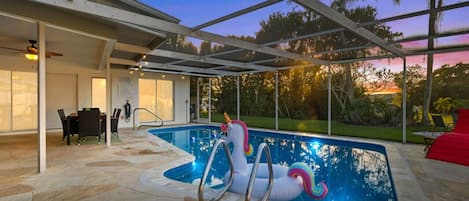 حمّام سباحة مُدفَّأ