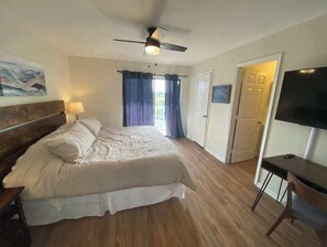 2 室のベッドルーム、アイロン / アイロン台、旅行用ベビーベッド、WiFi (無料)