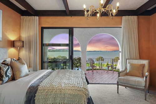 Magnificent Beachfront Mansion | Pool & Fireplace