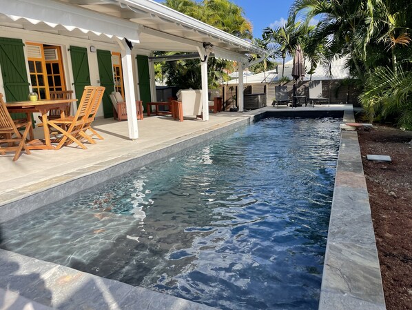 Outdoor pool, a heated pool